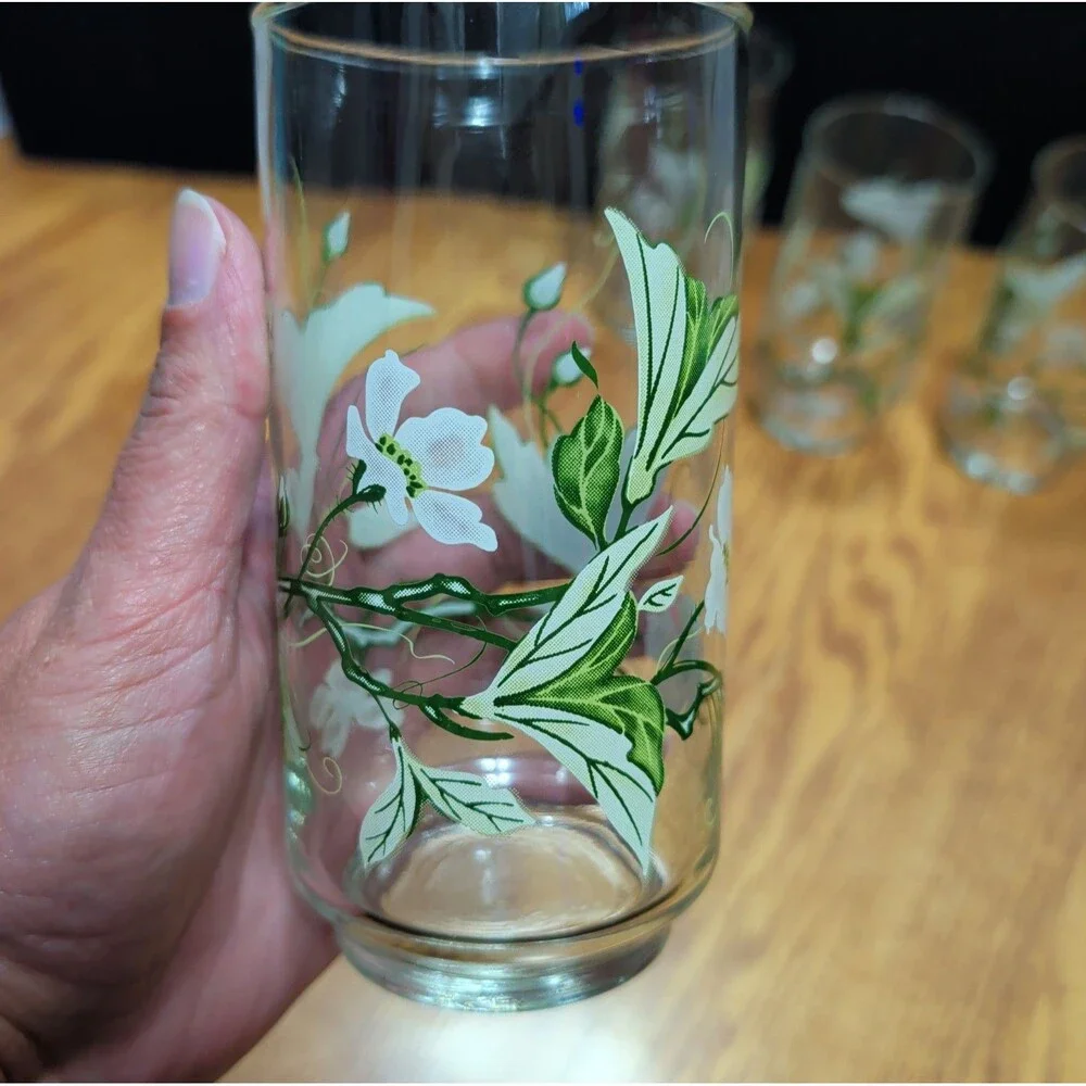 Vintage MCM Glass Highball Tumblers Set of 4 White Blossom & Green Leaf Dogwood